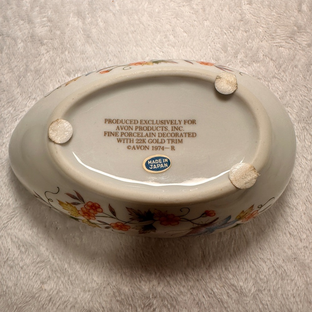 Vintage 2 Avon Butterfly Fantasy Porcelain Treasure Eggs 22K Trim 1974 Japan - Picture 9 of 14